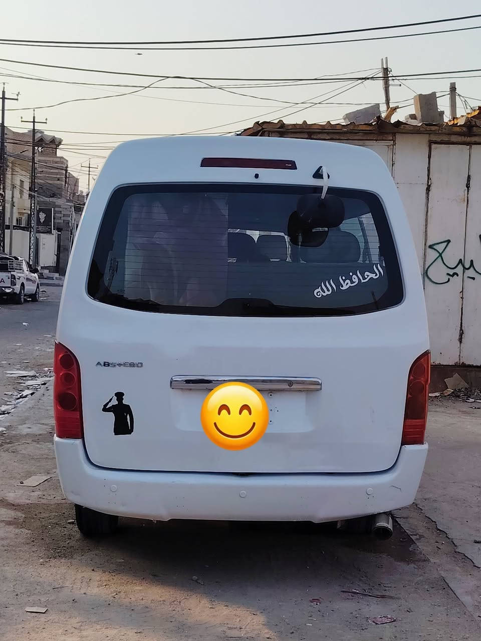 جنبي ١٤ موصليه مكينه كير حداديه تخم تاير كهربايات شاشه  سياره جاهزه من كلشي  بيها صبغ بصفحه الطويله السعر ٤٣ وبيها َجال حك الجيه ***********
