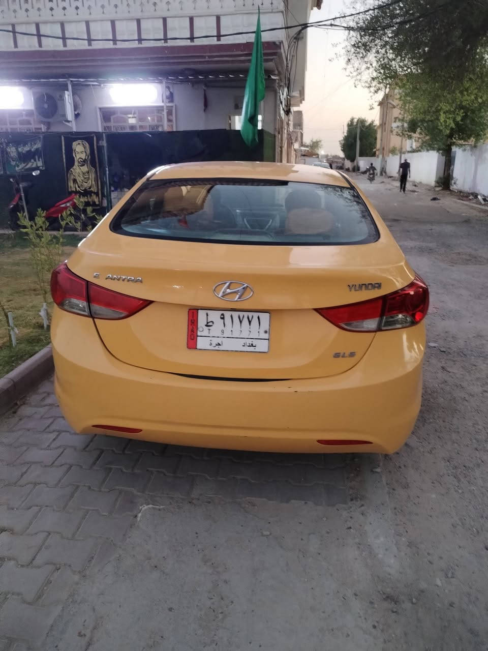 النتره أمريكيه ٢٠١٢ فول بصمه فتحه تخم تاير جديد صدر خلفي وامامي جديد مصفره هيه وغرامات مكان بغداد السعر ٧٧ الاتصال ***********

