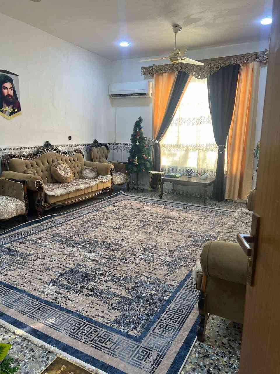 لبيع بيت 200متر بحي الاسراء الزرعي خدمات كاملة ماء مجاري كهرباء سند 25 لشراء اتصال ***********
