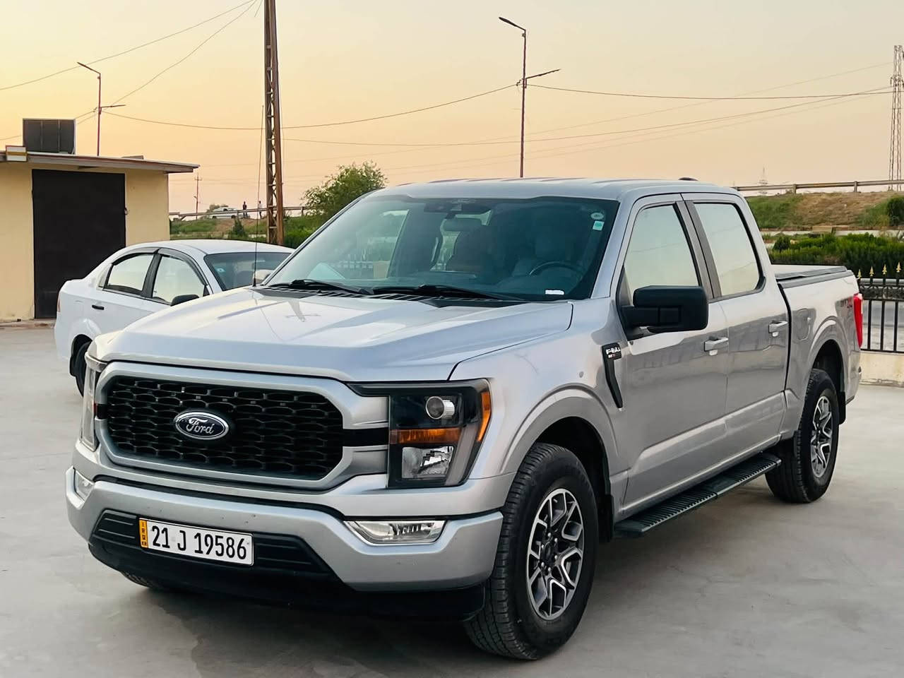 فورد F150 
موديل 2021 STX محرك 6 تنفس طبيعي 
كير 10 نمر تعليك كشن منفصل 
ضرر بابين بدون دواخل بجم كبس بودي كبس 
ماشيه 80 حقيقي
بودي قصير باب طويل المرغوب 
السياره عدا البابين كفاله عامه 
السعر مناسب اتصل وادلل 
***********
