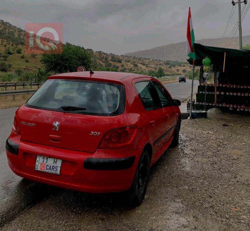 السلام عليكم بيجو فرنسي 307للبيع موديل 2006
السيارة بسمي  بيها صبغ بس بالجاملوغات الورا 

السعر 47

العنوان ديالى الخالص 

***********
