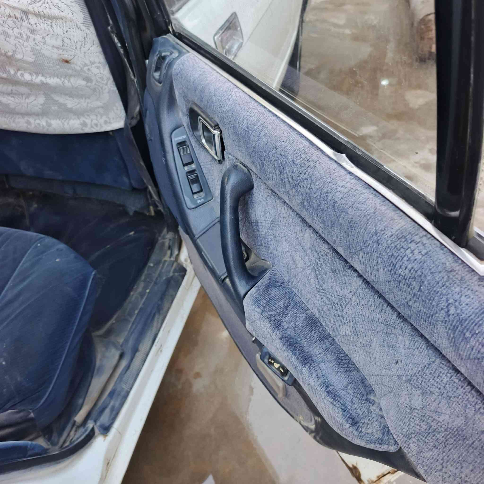 السلام عليكم سوبر سيدان يسره بلاد معمره حزام رقم بغداد دولي سنويه جديدة بسمي موديل ١٩٨٨ حداديه جديدة قبل اسبوع امسويها محركها بيه صوت ابيع محرك كايم السعر ٤٠ وبيها مجال مكانها بغداد المعامل *********** أو, *********** شرط السياره هزه جديده ماتطلع الاتحويل
