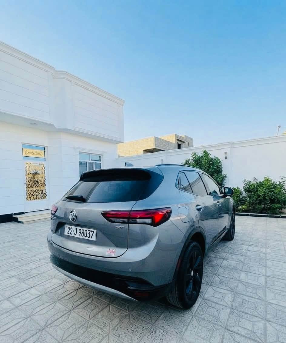 سلام عليكم
سياره لبيع تراهم مراوس 
2022
BUICK ENCLAVE PREMIUM AWD فخر
 الصناعة الامريكية
بيوك انكليف بريميوم موديل 2022
،، المواصفات ،،
محرك 6 سلندر 3600 VVT تنفس طبيعي 
يشتغل بانزين عادي
بصمة تشغيل + بصمة ابواب 
مقاعد منفصلة ملكي 7 راكب 
مقاعد جلد + تدفئة وتبريد + مساج امامي + كهرباء 
طي المقاعد الخلفية كهرباء 
التحكم بالمقود كهرباء + تدفئة بالمقود 
رادار امامي + خلفي + جانبي + تنبية اهتزاز مقعد السائق عند الاقتراب من شي 
5 كامرات محيطية + اسطفاف تلقائي
حساس امامي + خلفي 
صندوك كهرباء + استشعار الفتح عند الاقتراب 
تشغيل عن بعد 
داتو شو عرض بالجامة الامامية 
تحكم فول 
انظمة قيادة متعددة 
فور ويل 4×4
لايت زنون عالي ناصي + لد نهاري + بك لايت لد
كير دكم 9 نمر 
هندبريك دكمة 
نزول الجام وصعودة بالريمونت
انارة داخلية + اشارة ترحيب بيوك
تبريد 3 قطع ثلج بدون فصلة بالوقوف
ويل كب مقاس 18انج
وبعد بية مواصفات هواي 
السيارة رزانة وعزل ممتاز جدا 

حادثهة موضح فقط جاملغ امامي بدون دواخل بدون ايرباك 
مكانه بابل الشوملي 
السعر 153 
رقم اربيل  
***********
