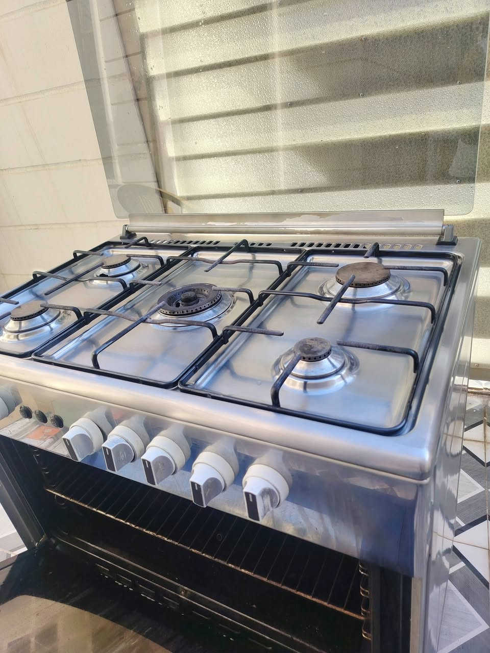 طباخ فريش جديد 5 أشهر مستخدم
للبيع مكان تكريت ***********
