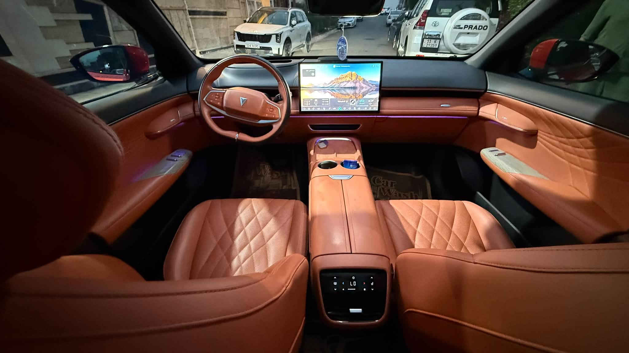 🚗 ديبال S07 موديل 2026 مكفوله من كلشي ماشيه 23  الاف
🔹 المواصفات
نوع السيارة: SUV كهربائية / هايبرد مدى ممتد
القوة: 215 – 272 حصان
العزم: 320 نيوتن متر
نظام الدفع: خلفي (RWD)
ناقل الحركة: أوتوماتيك (سرعة واحدة)
عدد الركاب: 5
🔹 التجهيزات
شاشة 15.6 إنج دوارة
نظام صوتي Sony (14 سماعة)
Apple CarPlay و Android Auto لاسلكي
شاحن لاسلكي
سقف بانوراما
عرض معلومات على الزجاج (HUD)
إضاءة داخلية محيطية
مقاعد كهربائية (تدفئة + تبريد + مساج)
تكييف أوتوماتيك مزدوج + فلتر هواء
باب خلفي كهربائي
مرايا كهربائية + طي تلقائي
زجاج عازل للصوت
🔹 الأمان
مثبت سرعة ذكي
فرملة طوارئ
نظام الحفاظ على المسار
مراقبة النقطة العمياء
كاميرات 360 درجة
حساسات أمامية وخلفية
نظام قيادة شبه ذاتي
🔹 الضمان
ضمان يصل إلى 10 سنوات
💰 السعر: 31مليون (قابل للتفاوض البسيط)
📞 للاستفسار: ***********

