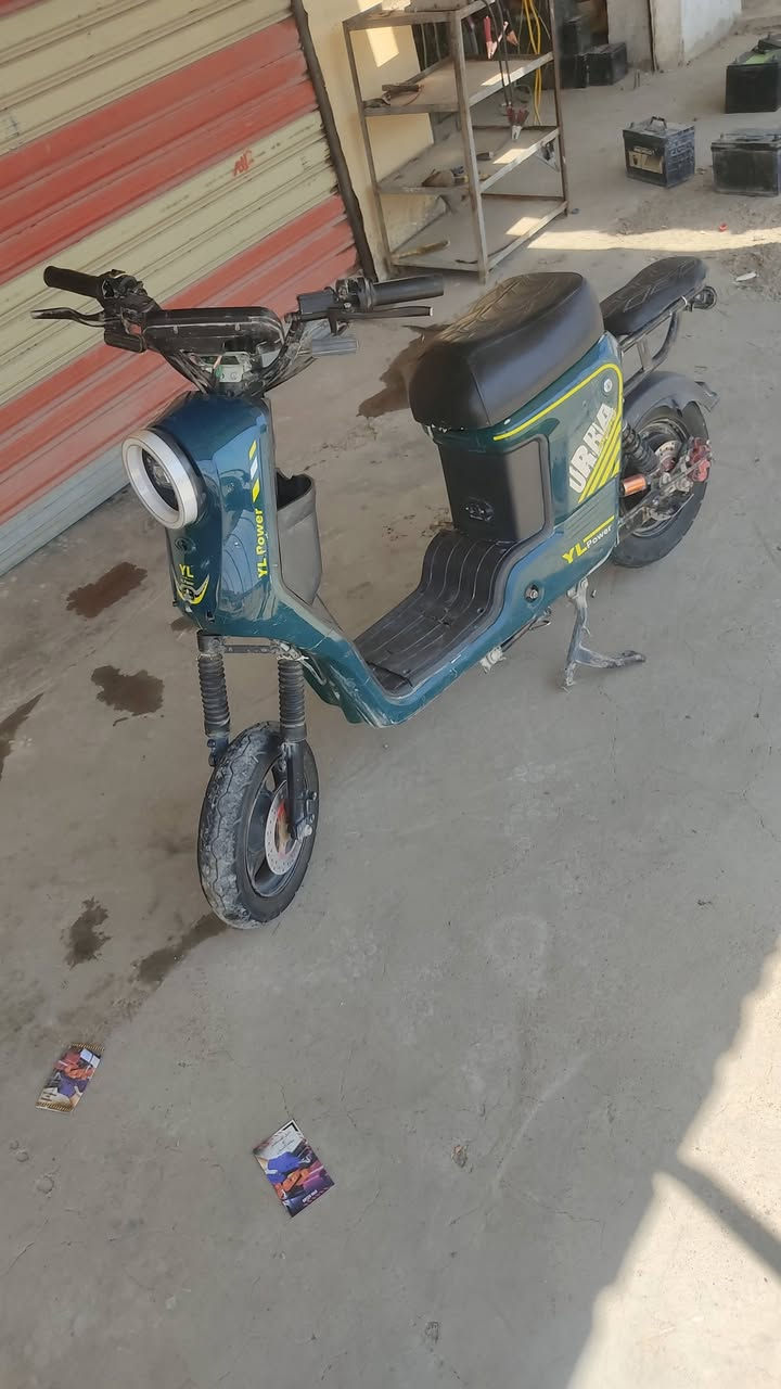 سلام عليكم...
دراجة R9موديل 2025 بدون بطاريات چف تراب ابيع 
سويجين وبصمه وكارت ويا 
السعر ب180وبي مجال
 للاستفسار اكثر الاتصال على الرقم التالي ***********
مكاني الحويجة
