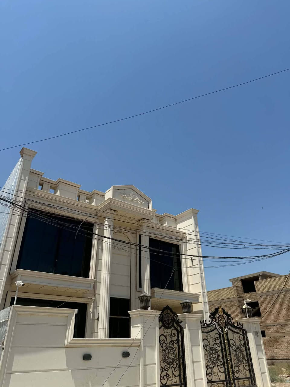 بيت 3طوابق للبيع؟
العنوان؟ بغداد التاجيات نافذ ءلي خلف جاسم ماركت /
! للاستفسار الاتصال على الرقم /***********
