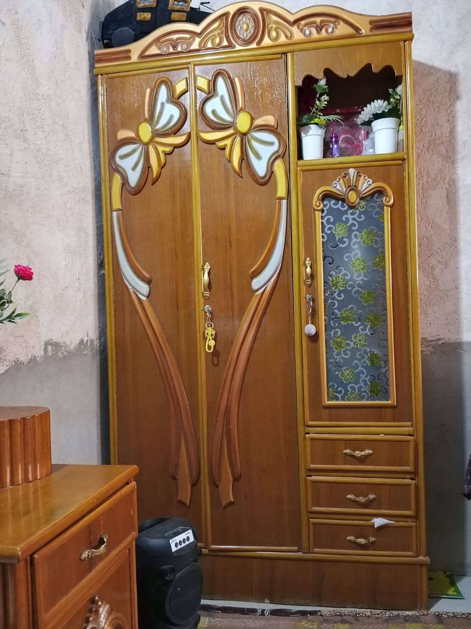 غرفه زقام جديد للبيع مكان كوفه شارع المعمل وهذا رقمي ***********
