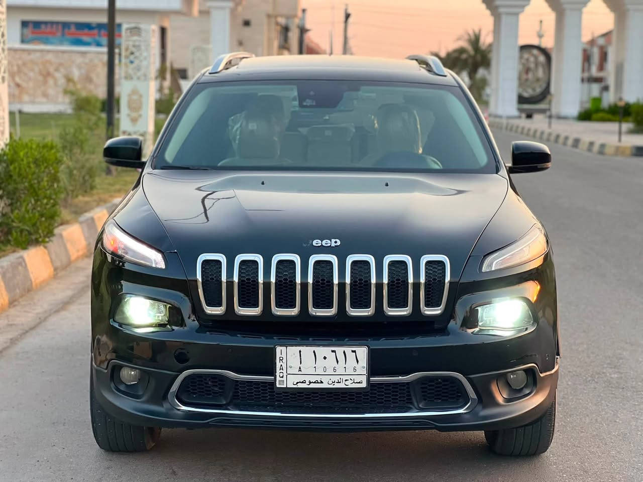 //سلام عليكم للبيع اعتذر عن الاقساط والوعده//
…جيب بسعر مناسب جداً… 118
السياره فول مواصفات 1/1 vip ⚔️ 
بنوراما🔱
شاشه تاب⚔️
داخل ملكي لونين🔝
كشنات خزن
تحكمات ستيرن🪙
اشاير بلمري📍
جنطه شفط
بصمة ابواب+ بصمة تشغيل
تشغيل عن بعد
ويل كب… وبعد بيها هواي مواصفات مايحتاج اذكرها…
كير/محرك/صدر/تايرات/كهربائيات/ كلهن شرط سياره حلوه وجاهزه ومال جناي ماناقصها شي تبريد ثلج❄️تدفئه نار
السياره بيها صبغ جاملغ وبنيد والباقي مكفول
(….رقم صلاح الدين شرط التحويل والغرامات…)
/مكان السياره صلاح الدين تكريت/
السعر مناسب جدا 118 للأستفسار ***********
