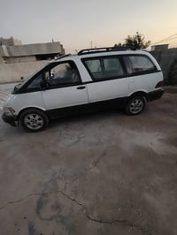 تيوتا بريفيا • ٩١ • رقم بغداد