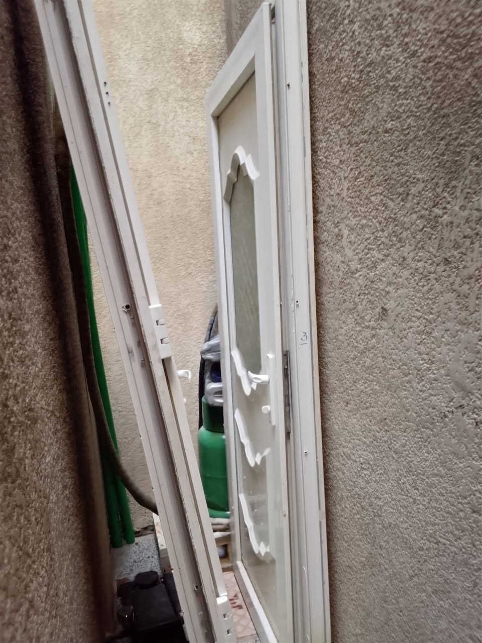 بيبان حمام البيع المكان البصره الاستفسار على وتساب ***********
