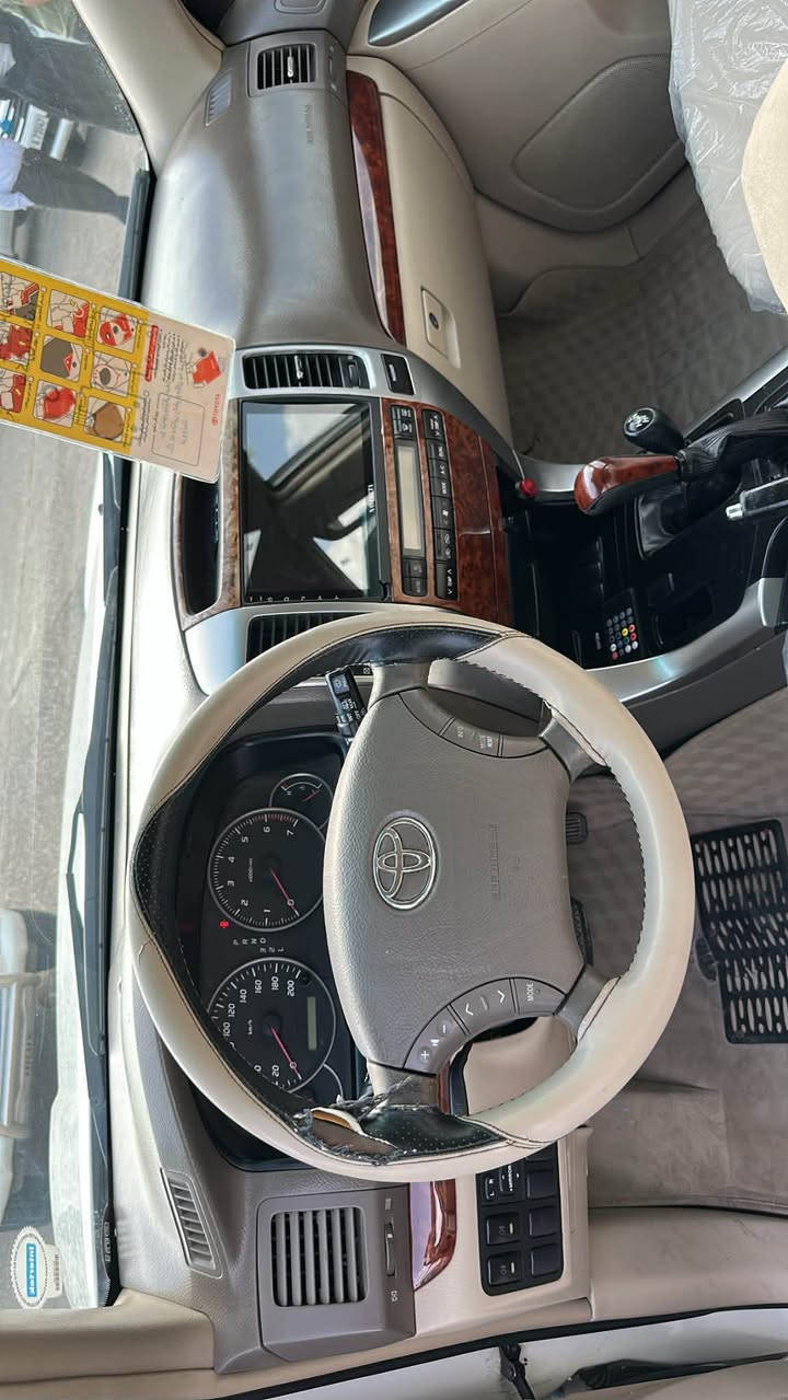 ﷽ 
‏TOYOTA PRADO 2009 GLX
فوول فول مواسەفات✅
گێڕ ئۆتۆماتیک دەبڵ ئەکسل✅
خلیجی سفری شەریکە✅
ناو زەرد و تحدید سورعە و ڤۆلیۆم✅
سەلاجە سێ ڕیز کوشن تەبرید مەرکەزی✅
سەیارەکە چوار بستۆنە✅
گێڕ و مەکینە بەشەرت✅
چوار جام کارەبای ئۆتۆ✅
شاشە ئایپات و کامێرا و حاسە✅
سەیارەکە هیچی پێوەنیە مەگەر چاڵێ یان شوختێ✅
چوار تایە و ویلی تازەی لەژێرایە✅ 
بۆیاخ و سارد کرانەوە بەشەرت✅
سەنەوی 4 مانگی تیا ماوە بەناو خۆمانەوەیە✅
مەکینەی کراوەتەوە بەشەرتی کەم نەکردن و دوکەڵ✅
سەیارەکە ماڵی دۆستە✅
سەیارەکە لە سلێمانیە✅
ژمارەی خاوەنی☎️*********** 
سعری ١٦٥$ گه لاو معامه له يه كي برایانە السليمانية, العراق
