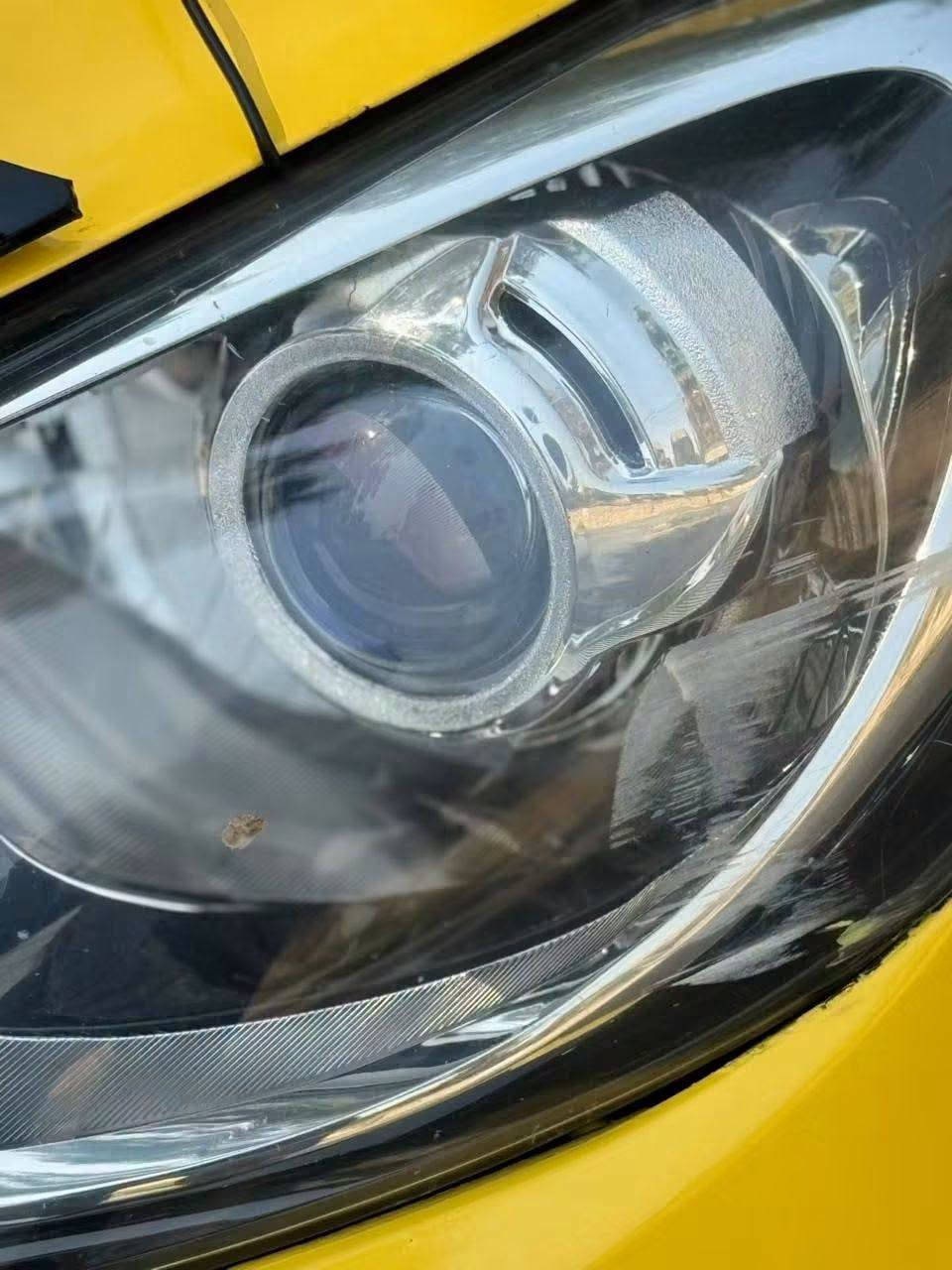 للبيع نقد فقط وترهم مراوس

اكسنت 2017 خليجي
گيـــر اوتوماتيك CVT
محـــــــــرك 1.4 دوش

تـدفئـة وتبريـد
شـاشـة وكامرة
تحـكـم ستيـرن
لايــت زينــــون
سستم سماعات

هيئة وغرامات صفـر
كابون بـانزيــن بيهــا
رقم نينوى الماني شرط تحويل
السيارة جاهزة من كل النواحي
ضررها باب وجاملغ خلفي بدون دواخل

السعر 82 وبيها مجال للطيبين
العنـــوان الموصل حي التحرير
***********
***********
