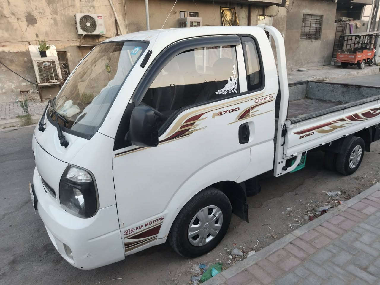 سلام عليكم كيا بنكو موديل 2016 محرك بي تبخير 2700 رقم بغداد تحويل ثاني يوم باسمي سعر $93قفل قفل مكاني بغداد مدينه صدر   رقم الهاتف (***********)
