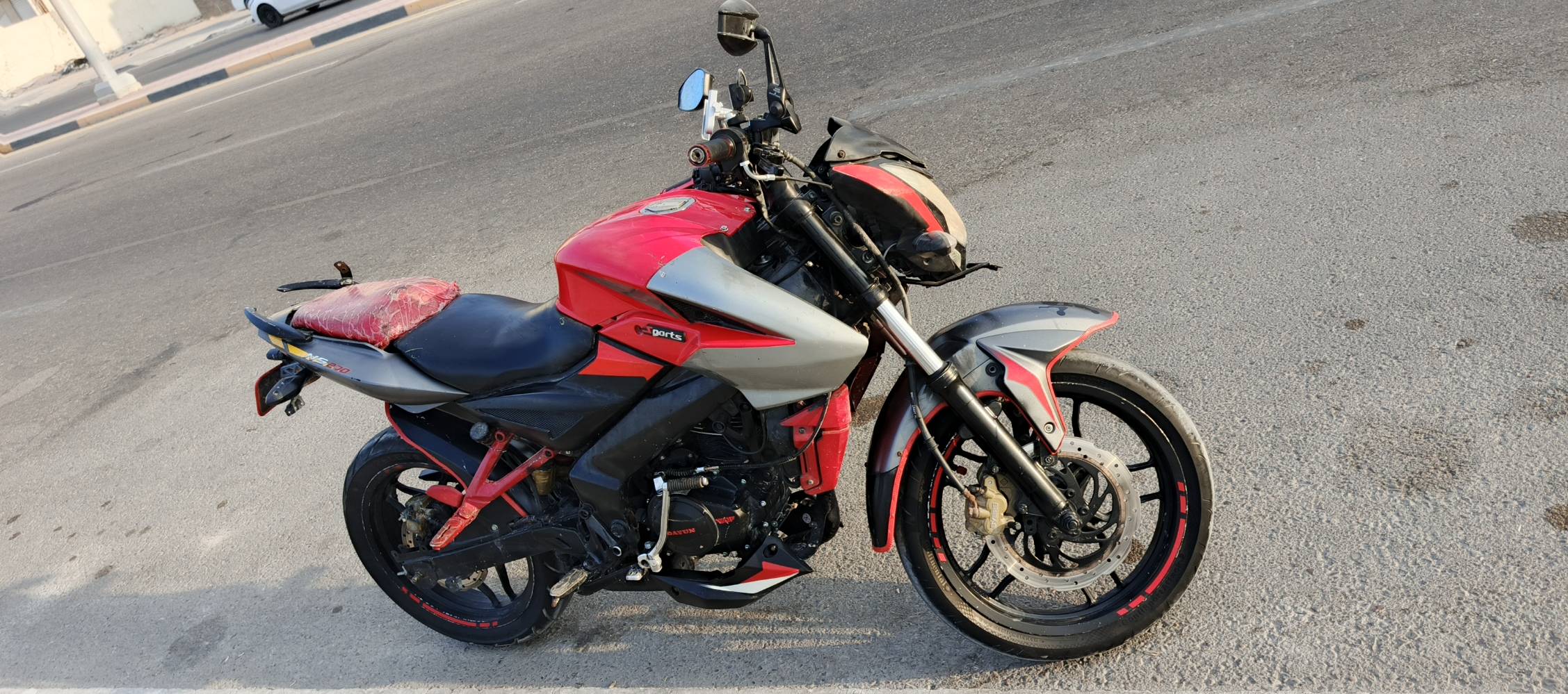 بولسر ns200 • محرك دايون • يحتاج كهربائي
