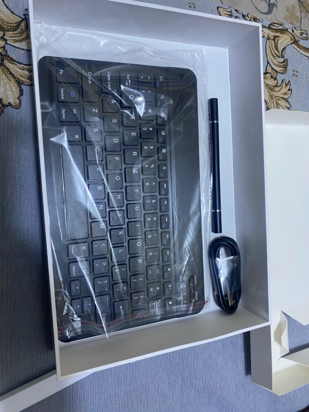 📱 آيباد Smart Lite جديد بالكارتونة

✨ أفضل نوعية من أجهزة الـ SMART
💾 الذاكرة: 128GB
📦 جديد، بعده بالكارتونة
💰 السعر: 250 ألف وقابل للتفاوض بشكل بسيط
🎁 ويّاه:
⌨️ كيبورد
🖱️ ماوس
🔌 كيبل
🖊️ قلم

📲 للاستفسار والتواصل واتساب:
***********