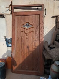 باب بلاستك • نظيف حيل • مستخدم قليل