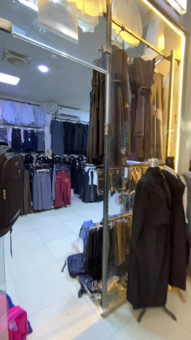 بوتيك  اوما  مول اوما  العرض فقط  15 الف لحكووو🔥😎
