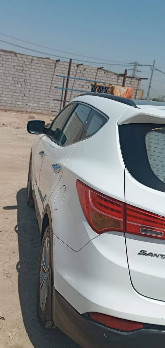 سنتافيا ٢٠١٤ خليجيه كفاله عامه   السياره مكينه 6 سلندر 3.3L فول مواصفات  سبعة  راكب,ويل حجم 19,,,حساسات خلفيه,كامره خلفيه ,بصمه تشغيل+بصمه ابواب, كشافات ضباب تحكمات ستيرن, ثلاث قطع تبريد + تبريد منفصل,تبريد كشنين كهربائي اشاير+ ترحيب بالمري,برد السياره الخلفيه بلاديات. لايتات تصعد تنزل, نضام Eco ,مانع تزحلق, نزول منحدرات, رقم بابل باسمي , سياره عليها ادامه كامله من تخم تاير  باتري  والسياره نظيفه  مكان السياره نجف  للاستفسار أكثر اتصال ع ***********
