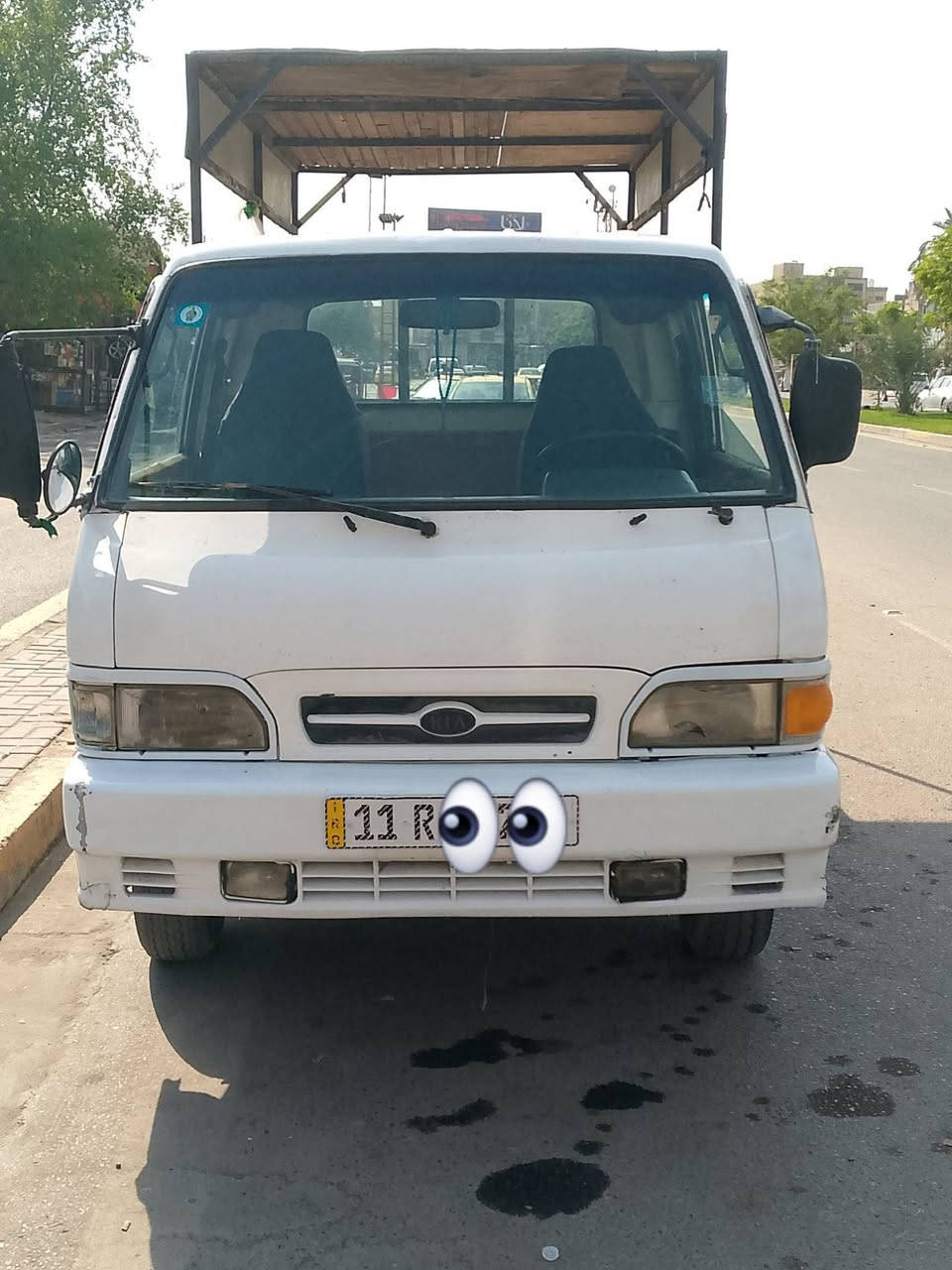 سلام عليكم كيه بنكو موديل 95 قماره وربع سبعه جنكال كير ومكينه وكسن خير من الله رقم انكليزي بغداد بسمي تحويل ثاني يوم صدر امامي خير من الله تايرات نضيفه تبريد عوزه بس غاز سياره بيه رشات بصيطه فقط ادوس امعمره احله من الصوره مكاني بغداد زعفرانيه اربع شوارع 
رقم ***********
