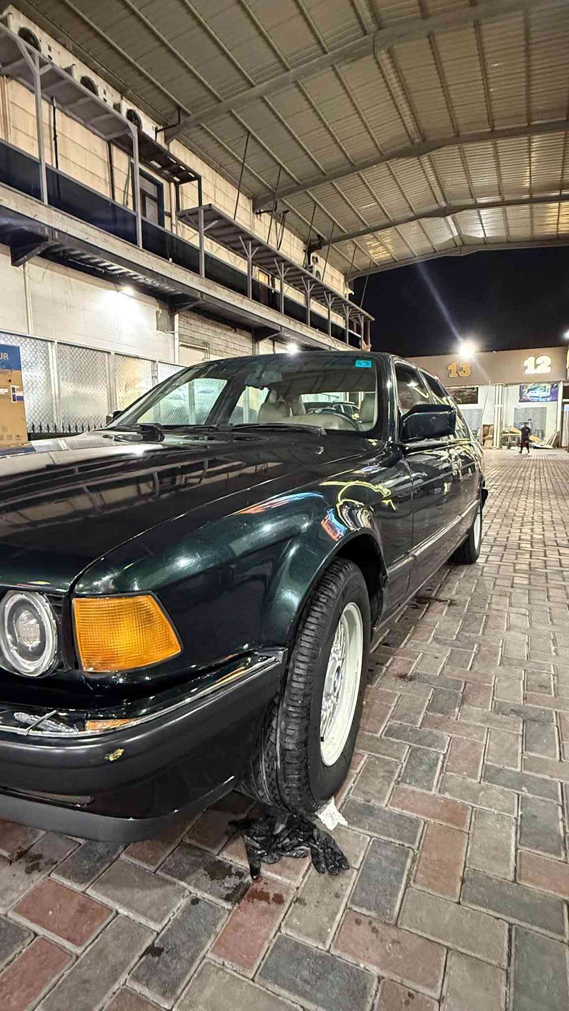 بي ام 740 • محرك V8 • موديل ١٩٩٣