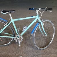 المنيوم C700 • تركوازي • نظيف