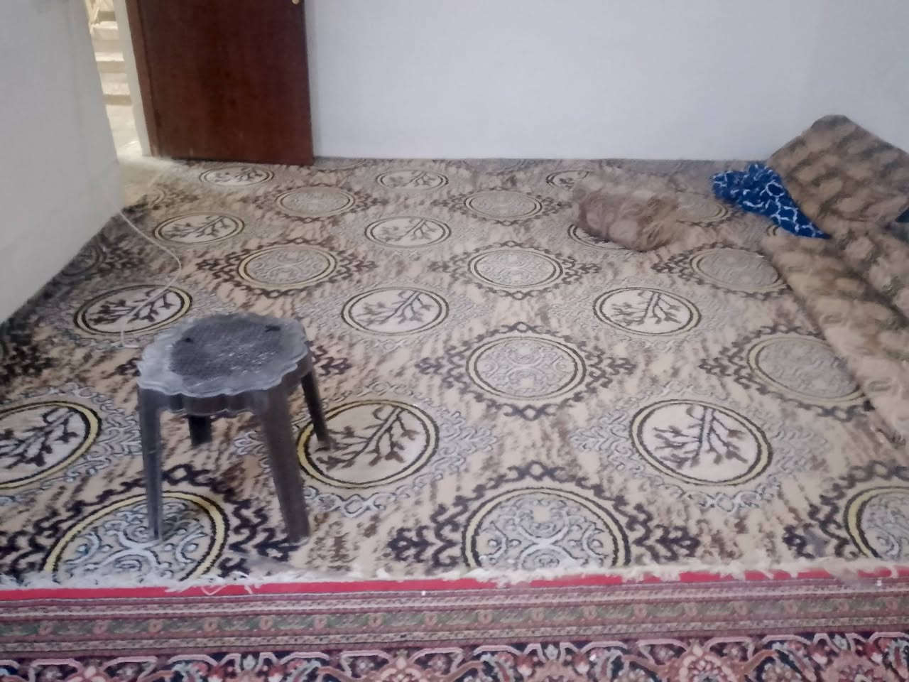 السلام عليكم اغراض للبيع كل من وسعره مكاني كربلاء اغراض نظيفات
