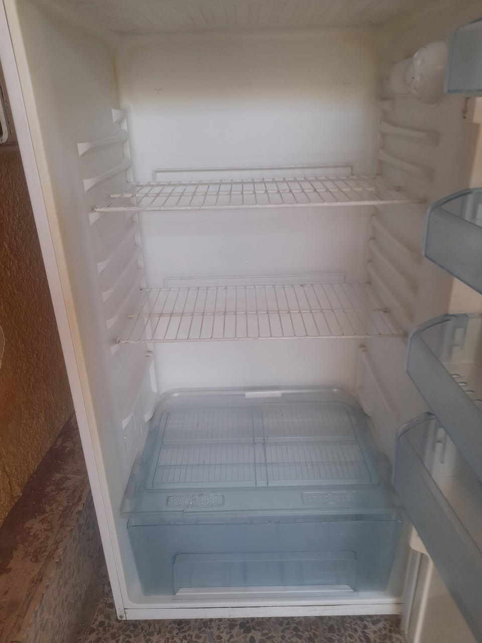 ثلاجه بيكو حجم 16
سعر 150
واتساب***********
