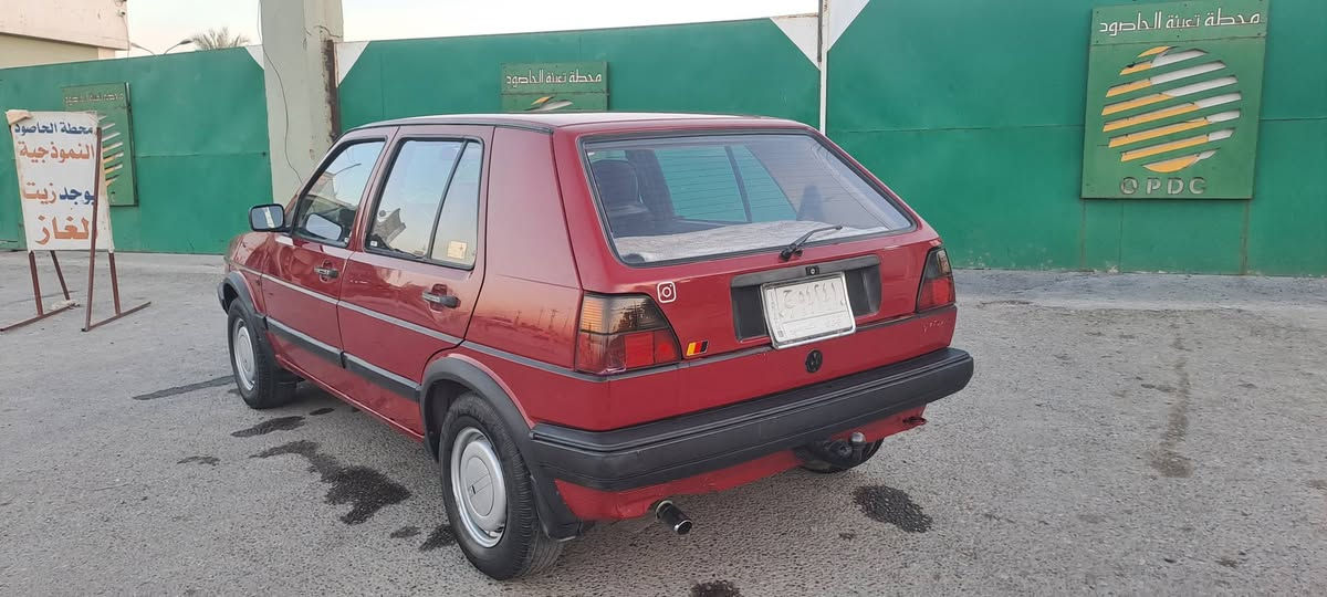 للبيع كولف مديل 1991 
صبغ كم قطعة شرط التحويل 
رقم نينوى سنوية لل29
السعر 35$
رقم الهاتف :***********
