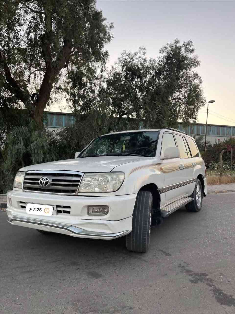 موديل 2001 نضيفه محرك عدل  مستعجل عله بيعتهه وسعر مناسب
0787988424

نص مكتوب في الصور:
- 7:25 م
- 7:24 م