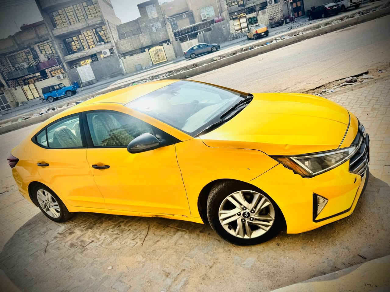 سلام عليكم النترا 2020 تكسي 
نص مواصفات  
مكاني بغداد مدينة الصدر 
السعر 100 وبيها مجال  ***********
