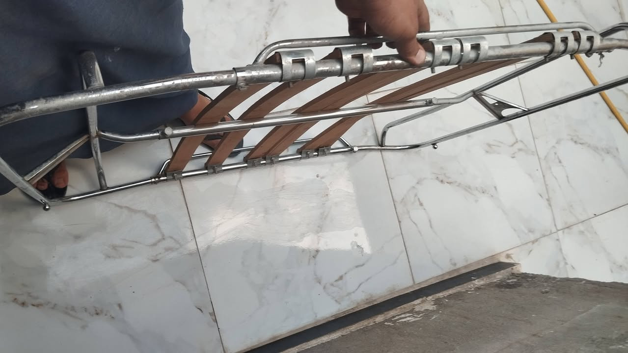 سيبايه لبيع السعر40  اسخدمها شهر واحد عوزها بس رواسط مال التكم ترهم لجميع سيارات الحديثه 
مكانها  ب الشطره ***********
