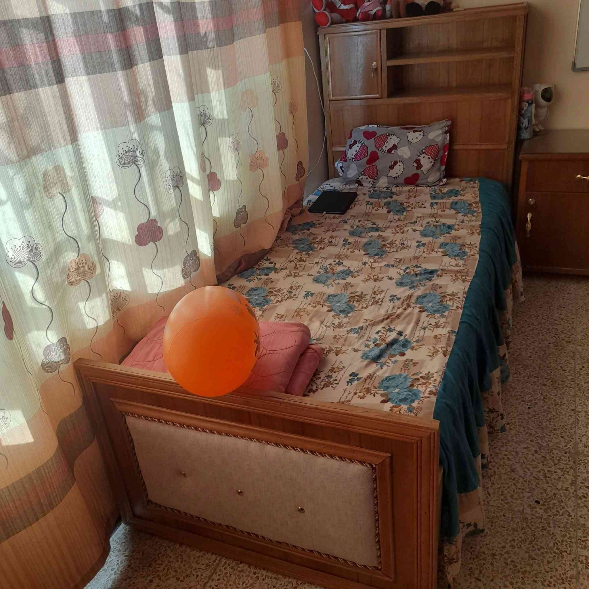 تختين