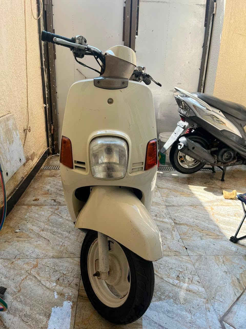 بوليسسسسس 
موديل ٢٠٠٨ رمبه 
نظيفه المحرك لامجفت ولا مشروك
سبب البيع الحاجه 
*********** لتواصل لاتصال
