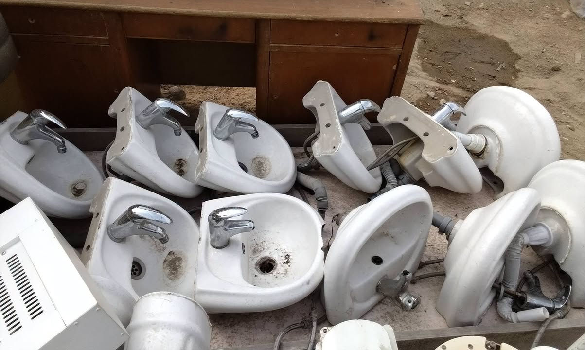 مزاد حسين • مستعمل وجديد • مغاسل نظيفة