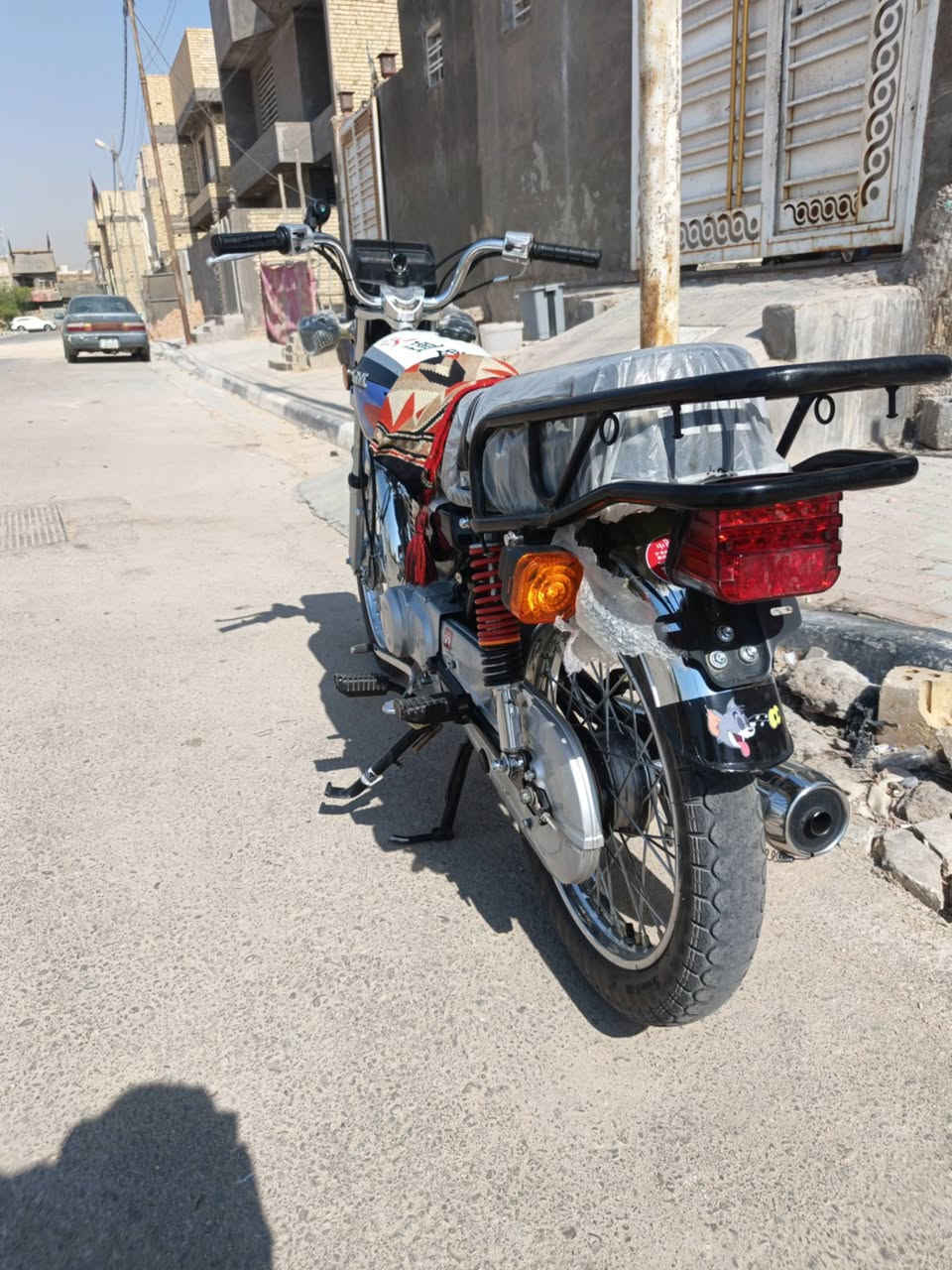 سلام عليكم شباب دراجه للبيع نامه امتياز مكفوله كفاله عامه صارله شهرين من طالعه سعر 875وبهي مجال حك جيه   ***********
