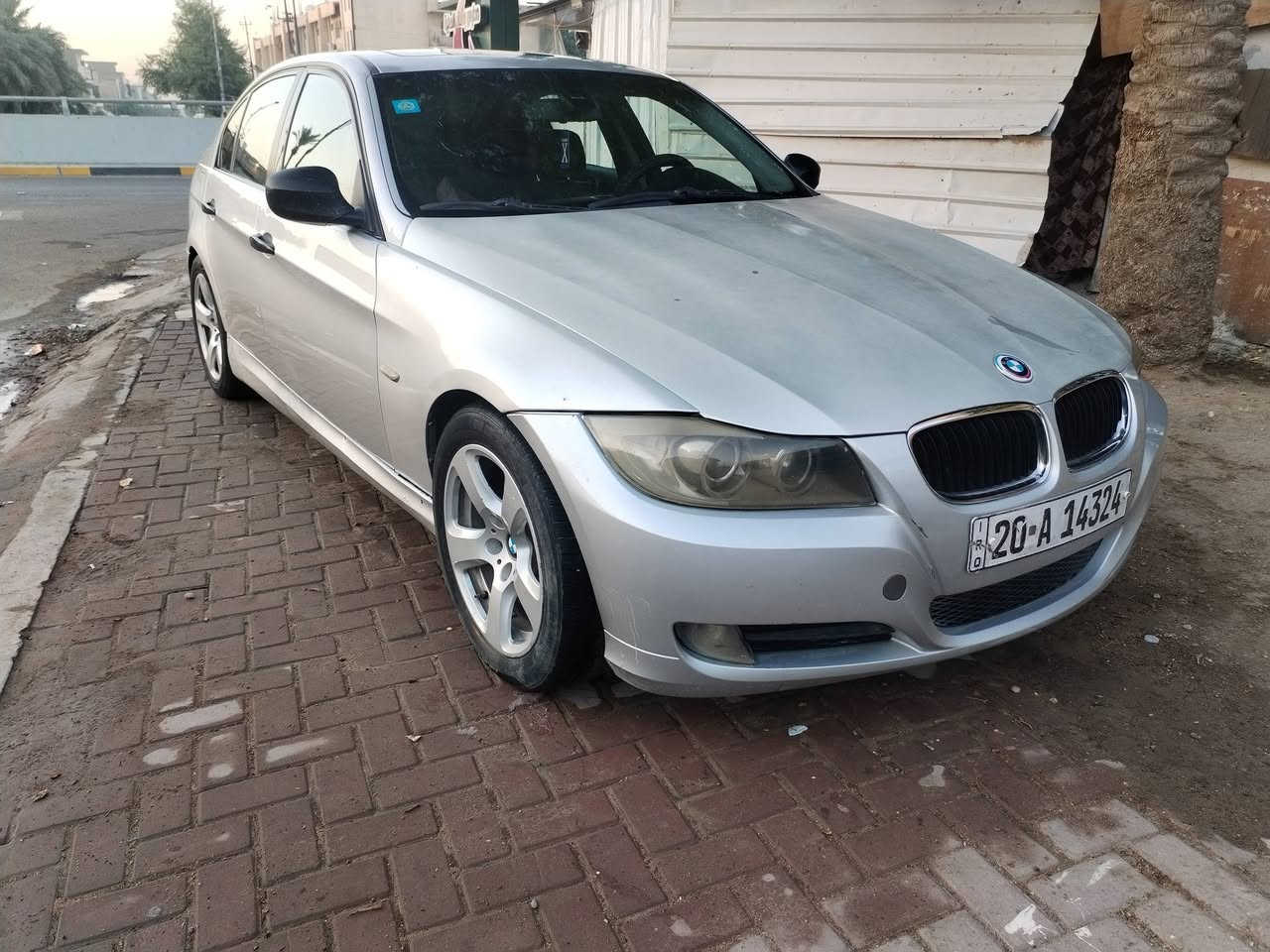 السلام عليكم للبيع او مراوس بي ام دبليو 90e
محرك n52   السعر  75 وبيها مجال قليل 
رقم ديالى بسمي تحويل مكاني بغداد 
***********
