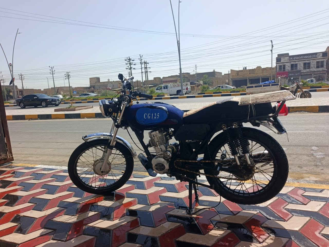 للبيع دراجه ايراني نامه MZ أوراق موديل 2020 السعر 450 وبيه مجال للشراي ناصرية سوق الشيوخ ***********
