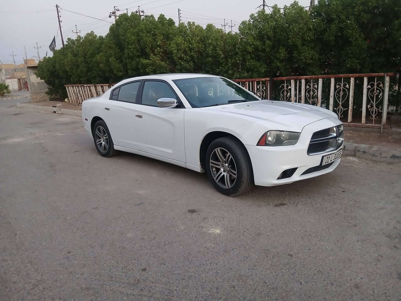 سلام عليكم سياره للبيع موديل 2013 سياره جديده مال جناي رقم شمالي أربيل سونار موجود بل صوره العنوان ميسان المجر الكبير والاستفسار عل رقم ***********
