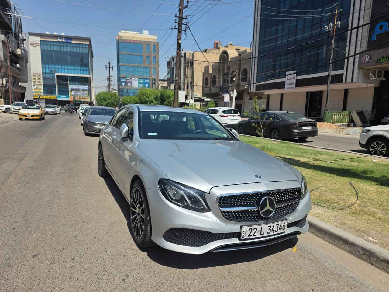 سلام عليكم
E250
موديل 2018
الي يريد جديد هاي السيارة استيراد خاص 
سيارة جديده على وضع الشركة  برغي ممفتوح بيها مكفولة حتى من الشخط لون او رقم مميز رقم أربيل  بااسمنا تحويل مباشر السيارة ماشية 103 كيلو او الموصفات معروفه يرادلها جريده كتابة 
سعرها 260 $ سته وعشرين الف دولار 
والله ماخذيها 33 الف دولار 
بالخير على ياخذها 
مكان السيارة بغداد الداودي  
***********
0790220015
‏@الجميع
