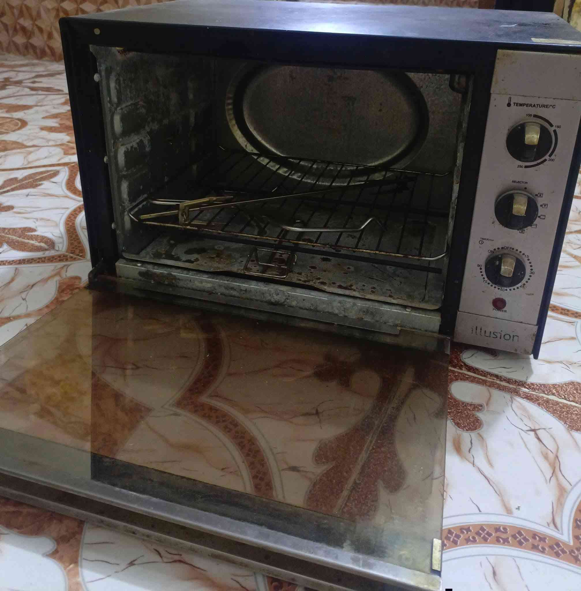 غراض للبيع نضيفات وجدد *********** اتصل
