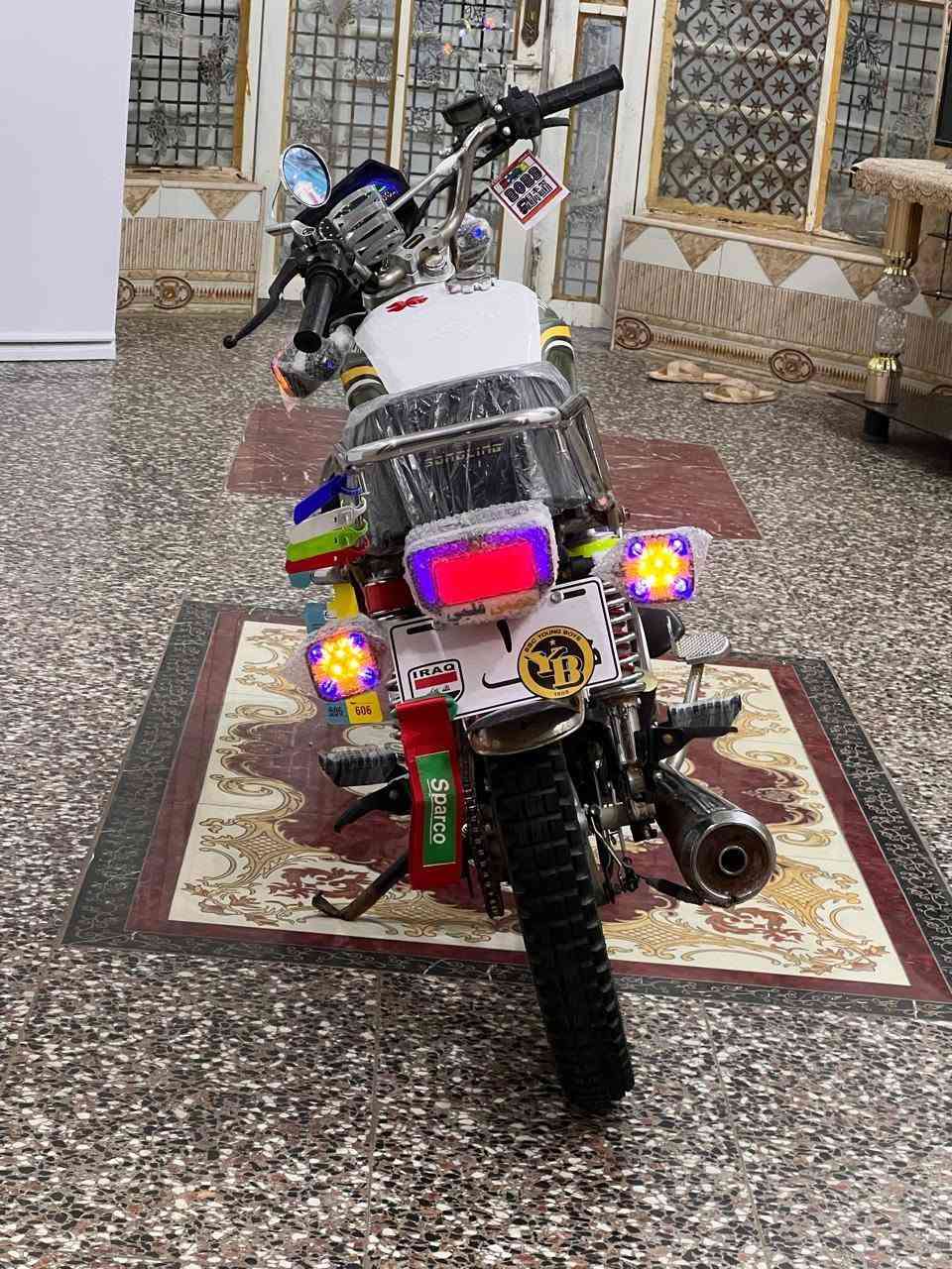 السلام  عليكم للبيع سيفانه موديل 2025 طالعه 2026😘 أوراق كامله دراجه جديده صارله ٣اشهر من طالعه من الوكيل كهربائيات كله شغال نكره سلف ٥كير لون مميز ويل كب كروم دشبول اكتروني دراجه مكفول كفاله عامه مابيه كل نقص لو برغي ماذب عليه دراجه مجنبزه وكامله سعرها 625 وبيه مجال مكاني بلحله ابو غرق هذا رقمي *********** شراي يتصل
