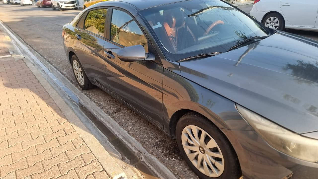 النترا 2023 
مواصفات
سقف اسلايد 
تحكم  استيرن 
كراسي تدفئة وتبريد 
شاشة كبيرة
 كامرا ٣٦٠ درجة 
كير مكينة بلادي على وضع الشركة 
اوتو بريك 
رادار 
مثبت سرعة 
قيادة ذاتية 
سعر 155 
للتواصل ***********
