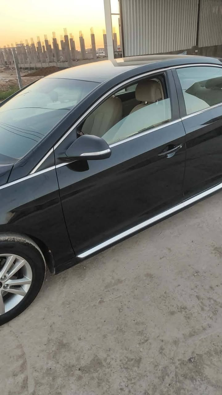 #بيع_مناسب
🚗 Hyundai Sonata
📅 موديل 2017
🇺🇸 مواصفات أمريكية
⚙️ محرك 2.4 لتر GDI (4 سلندر)
اللون اسود 
فئة Sport 
ماشيه 91 
رقم بغداد 
بيها قطعتين صبغ جامرلغ السايق حادث امريكا 
وجامرلغ خلفي عكسها حادث العراق 
*********** 
عنوان السياره 
ديالى / قضاء بلدروز

لمعرفه السعر سوي تعليق

لبيع سيارتك راسلنه والباقي علينه

ملاحظه ♦️مدير الصفحه غير مسؤول عن بيع وشراء واصوليات السياره نحن فقط صفحة لنشر السيارات
