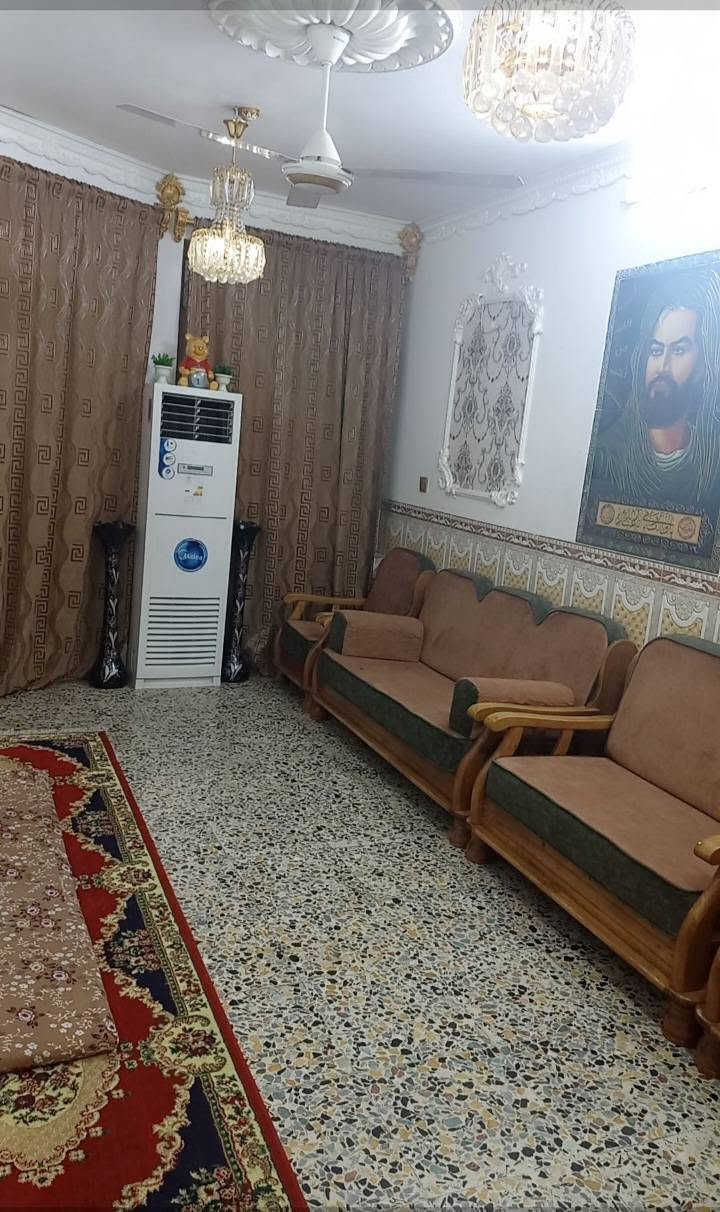 السلام عليكم دار للبيع مساحه 100م واجهيه 6 ونزال 17 زراعي سند 25 قرب بانزين خانه الشهداء ابو دشير استفسار  ***********

نص مكتوب في الصور:
- MD