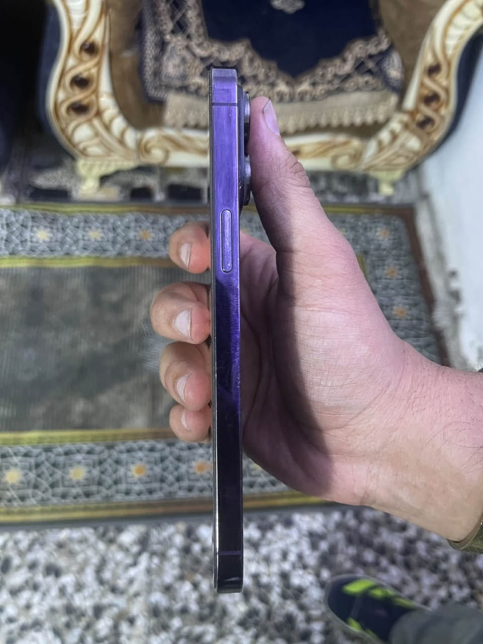 للبيع آيفون 14برو ماكس 
ذاكرة 256
بطارية 87
الجهاز نظيف جداً 
(مبدل فقط بورد)
وياه كارتونه وشاحنة
السعر 750
مكاني بغداد مدينة الصدر
رقم الهاتف ***********

متوفر واتساب
