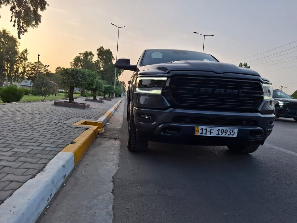 السلام عليكم حبايب

للبيع DOGE RAM 

فئة  LAREMIE 

موديل 22 دخول السيارة بسنة 2024

السيارة فولل للاخير 

مواصفات السيارة جكات بلادية

بنوراما شاشة تسلا كشنات كهرباء وجلد

وتبريد وتدفئة سكليتر كهرباء

4 انظمة قيادة حساسات امامية خلفية
حساس مطري توقف ذاتي

بلوجكتر ويا الستيرن و درج خلفي

دوس كهرباء  مري شفط

4ويل 4x4 حافظات داخلية 

دشبطول مطعم كاربون فايبر وخزن ميموري

12 سماعة 🔊 هارمن و الجامة الخلفية كهرباء

رادار امامي وخلفي مكينه 5700

باب خلفية قطعتين 

لايت LED وبك لايت LED وباب طويلة

شحن واير ليس وبعد بيها هواية مواصفات 

والسيارة فووول مواصفات 🔥

السيارة حادثهة بل داعمية وفاتحين جاملغات وبنيد  ومخليهن بل بدي السيارة بدون ايرباك جتي السيارة للعراق رجعن كل غراضهة صار عدنه صبغ بل جاملغ الايسر اثر شخوط والبنيد بي تصليحة صغيرة وصار صبغ حرف L 
وسيارة بدنه راديترات علة وضع الشركة

السيارة مابيها اي قطعة مبدلة فقط الدعامية

ماشية السيارة بامريكا 81 
وبل عراق مشت شي قليل صارت 82

السعر 370 وبيها مجال للشراي سيارة فوووول مواصفات فووول 
سيارة v vip 

السكن بغداد البياع 

رقم الهاتف :***********
رقم الهاتف:***********
