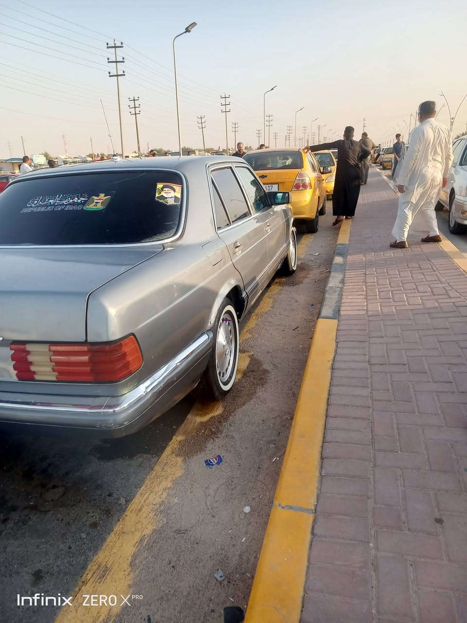 مارسدس البيع مكينه فيفيتي 2ونص مكينه وكير بلكارتون حداده جديده رقم كليزي مصفره من كلشي تخم تاير جديد عنواني البصره بزبير بجهازه رقمي عرصيد ***********

نص مكتوب في الصور:
- Infinix ZERO X PRO