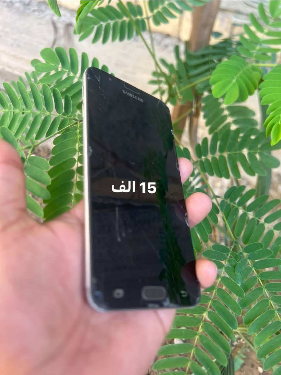 اجهزة للبيع اسعارهن بالصور كل جهاز وسعرة 
وبلاش شغالات كلهن ما بيهم اي شي 
اتصال وصوت وشريحة اجهزة بسيطة 
رقم *********** واتساب واتصال 
بغداد مشتل

نص مكتوب في الصور:
- 15 الف
- 25 ألف