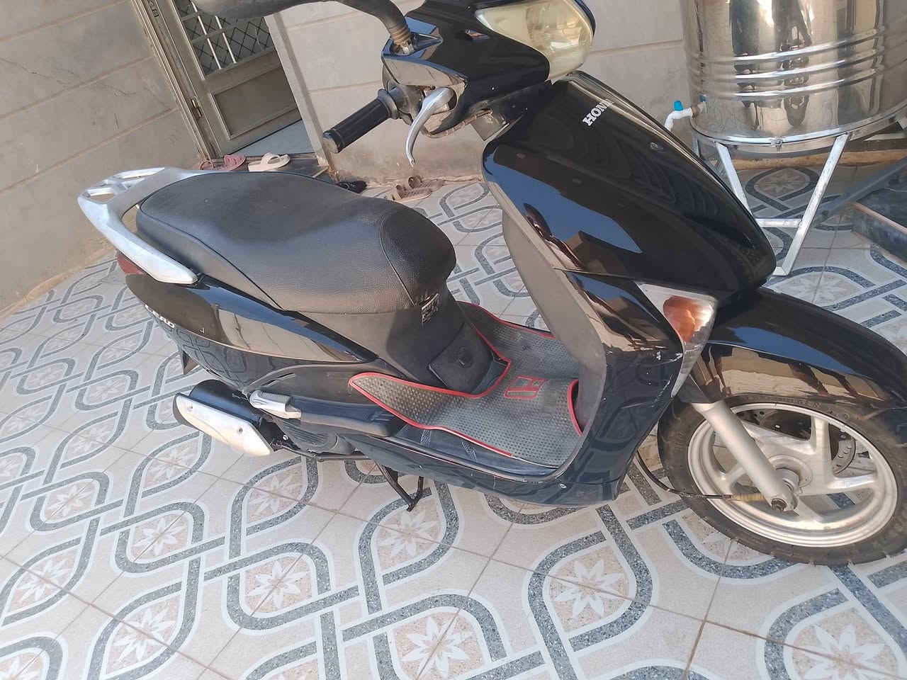 ليدي حديث
للبيع 🛵
دراجه فووول نظافه
مجفت مره وحده فقط
المكينه ينرادلها فيلس فقط
تخم تاير جديد
مال جناي مو بياع شراي
السعر 900 وببها شوي مجال
للطلب والاتصال على هذا الرقم
***********
